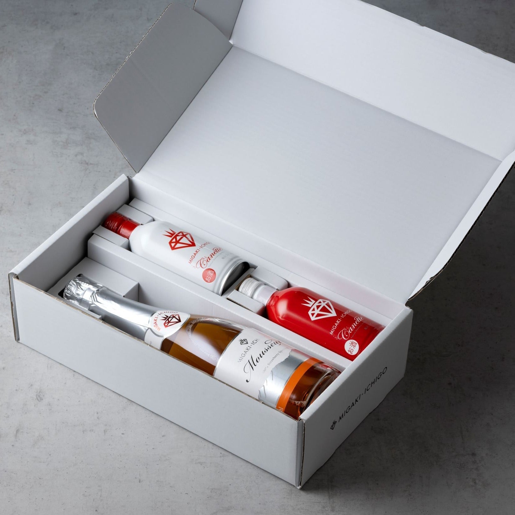 ミガキイチゴ スパークリングワインセット