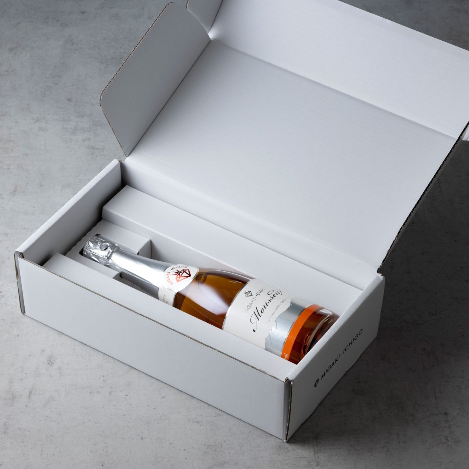 ミガキイチゴ・ムスー（化粧箱なし）